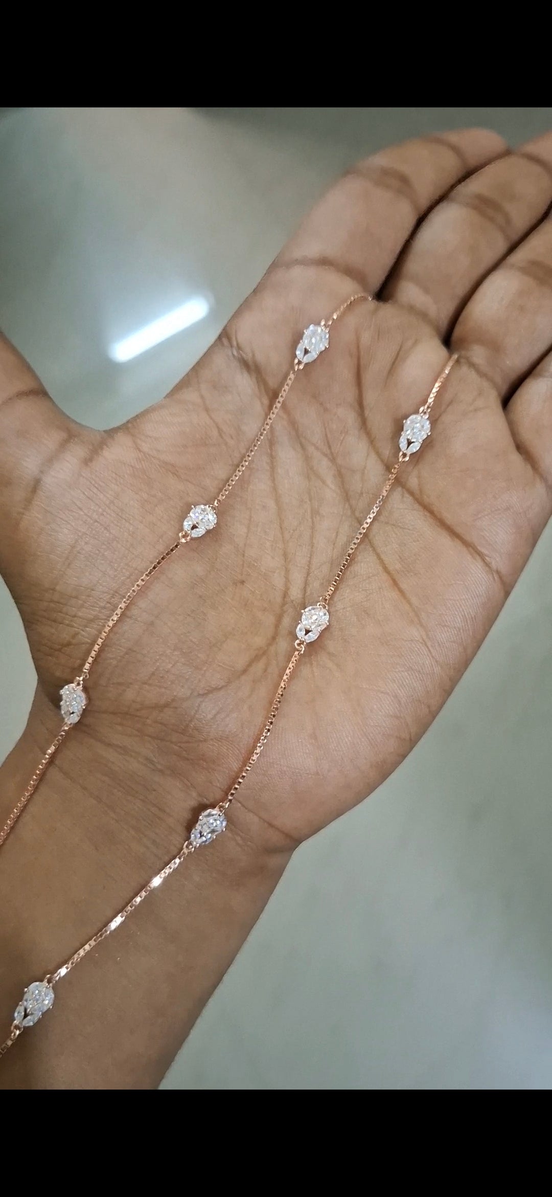 Rosegold white stoned anklet