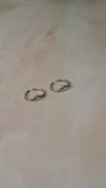 W shaped antique toe ring